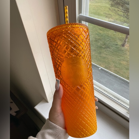 Starbucks Summer 2022 Mango Matte Ombre Venti Tumbler - Picture 3 of 3